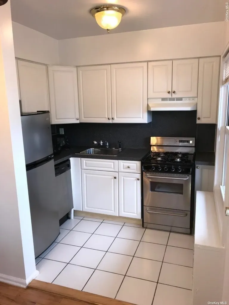 45 Grand Avenue Rockville Centre NY 11570