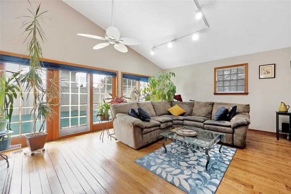 271 Lafayette Boulevard Long Beach NY 11561
