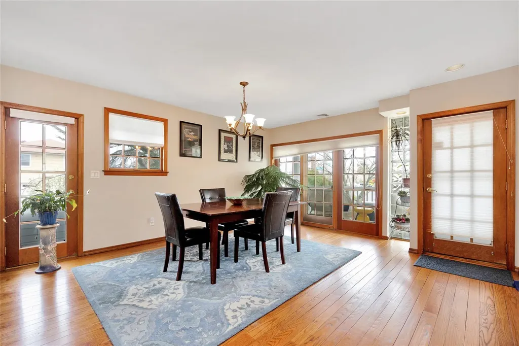 271 Lafayette Boulevard Long Beach NY 11561