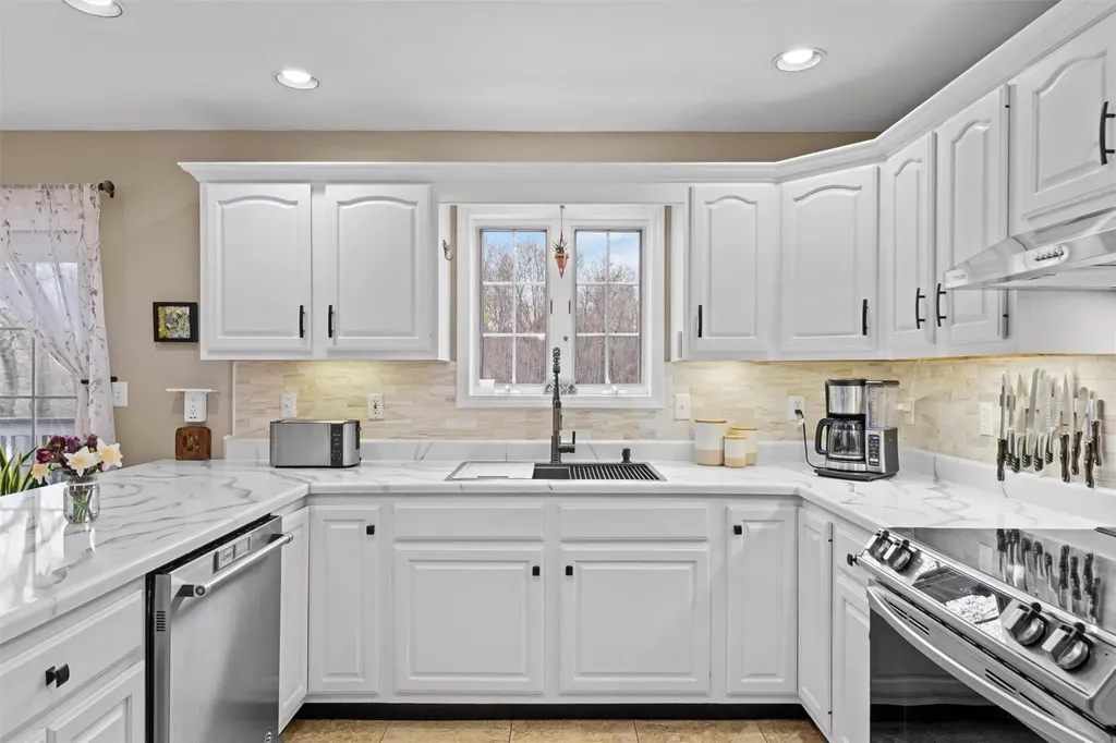 69 Mallory Lane Pine Bush NY 12566