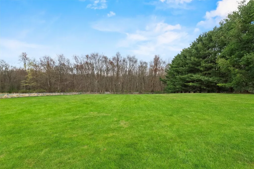 69 Mallory Lane Pine Bush NY 12566