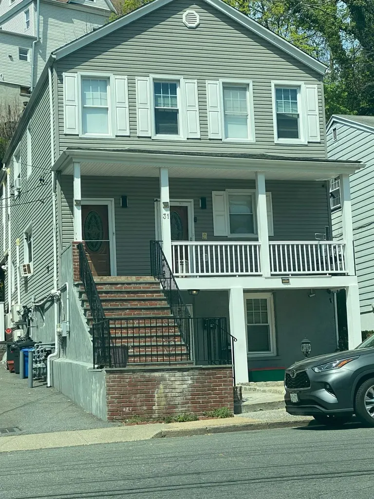 31 Rogers Street Eastchester NY 10707