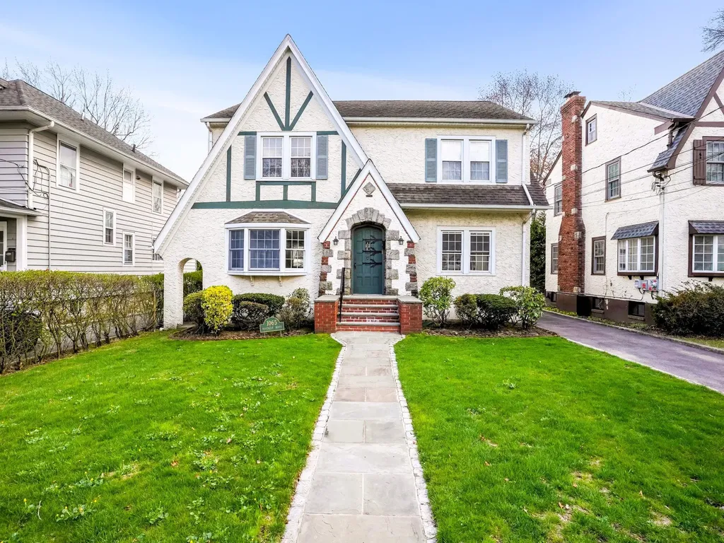 1065 Washington Avenue Pelham NY 10803