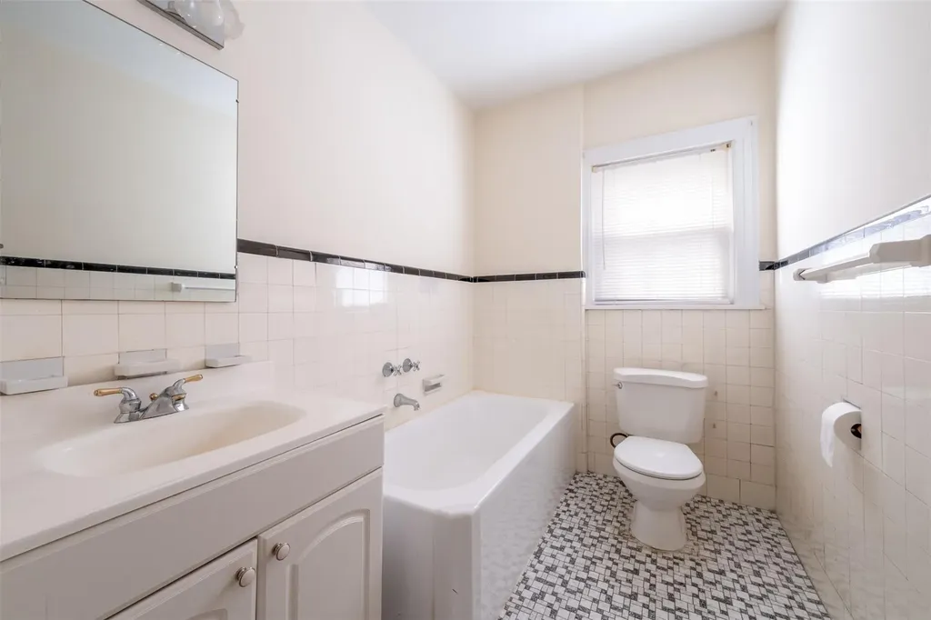 1065 Washington Avenue Pelham NY 10803
