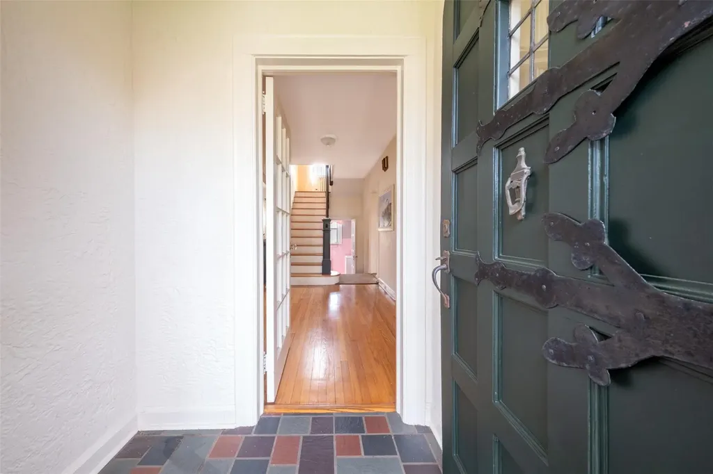 1065 Washington Avenue Pelham NY 10803