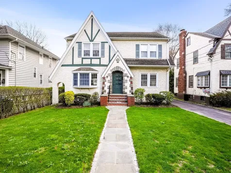 1065 Washington Avenue Pelham NY 10803