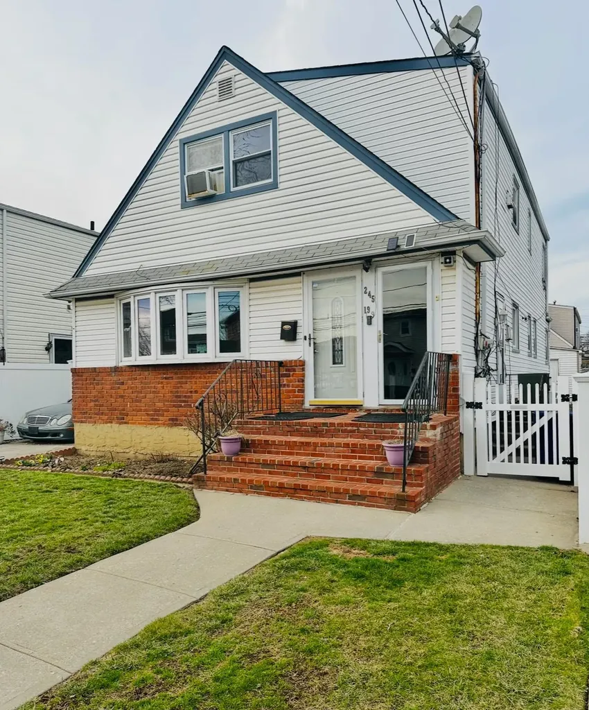 24519 147th Drive Rosedale NY 11422