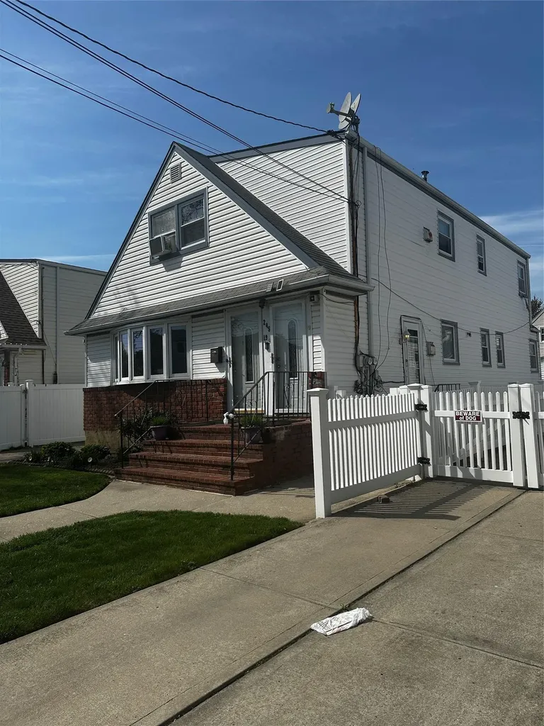 24519 147th Drive Rosedale NY 11422
