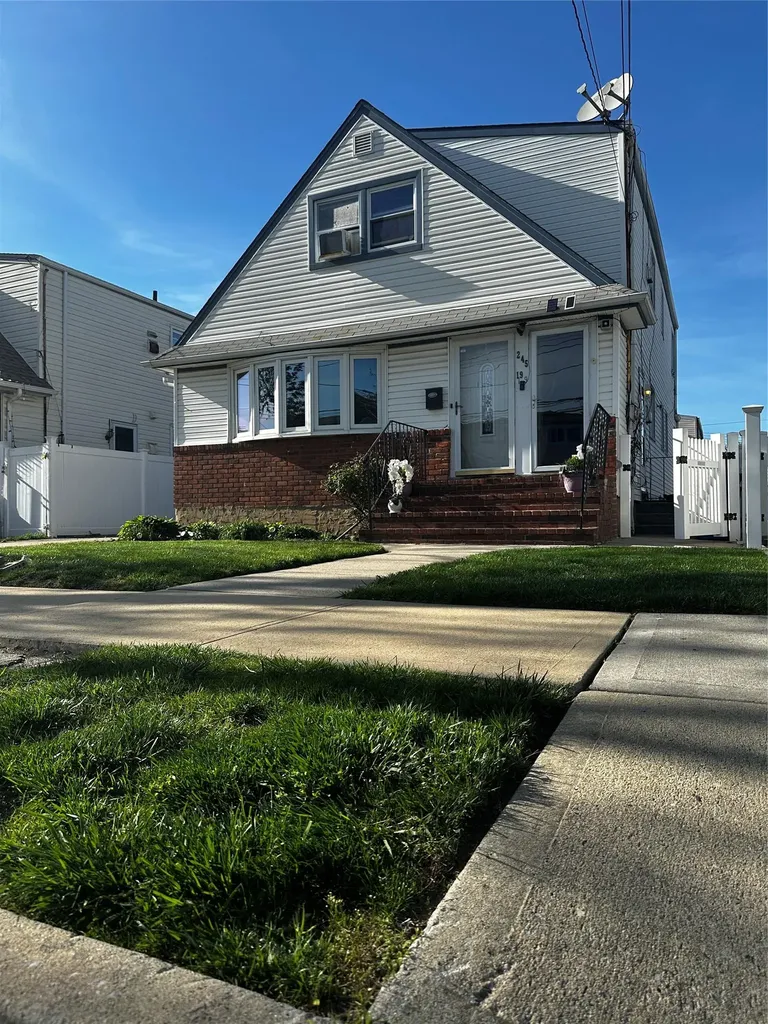 24519 147th Drive Rosedale NY 11422