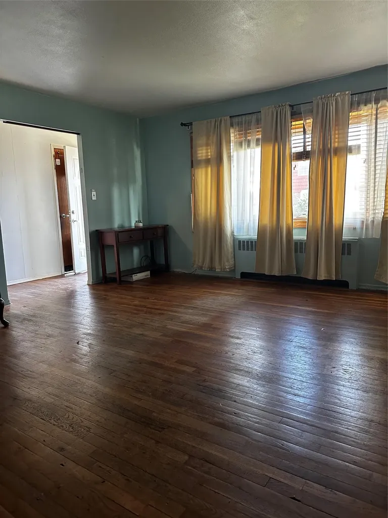 24519 147th Drive Rosedale NY 11422