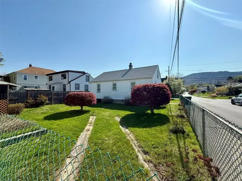 29 Dinan Street Beacon NY 12508