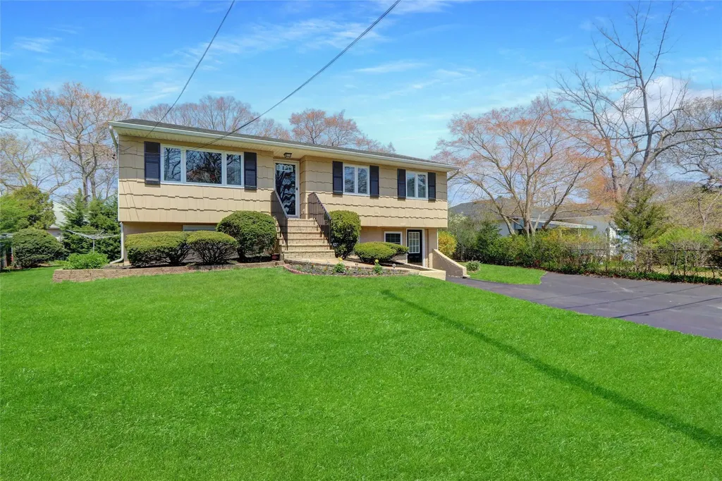 59a Cedarhurst Avenue Selden NY 11784