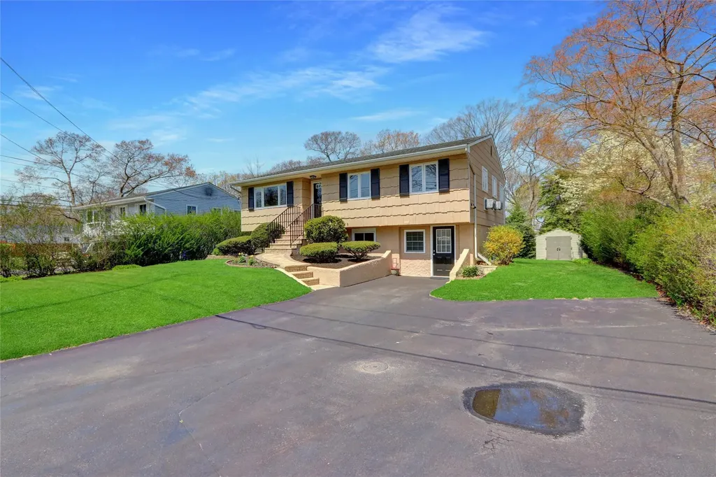 59a Cedarhurst Avenue Selden NY 11784
