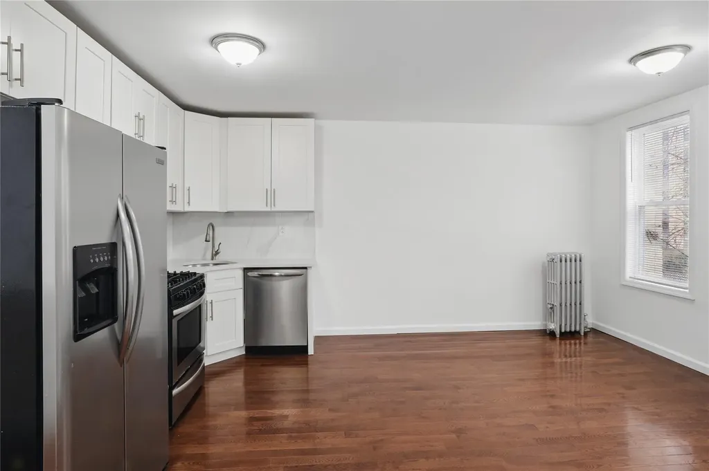 725 Taylor Avenue Bronx NY 10473