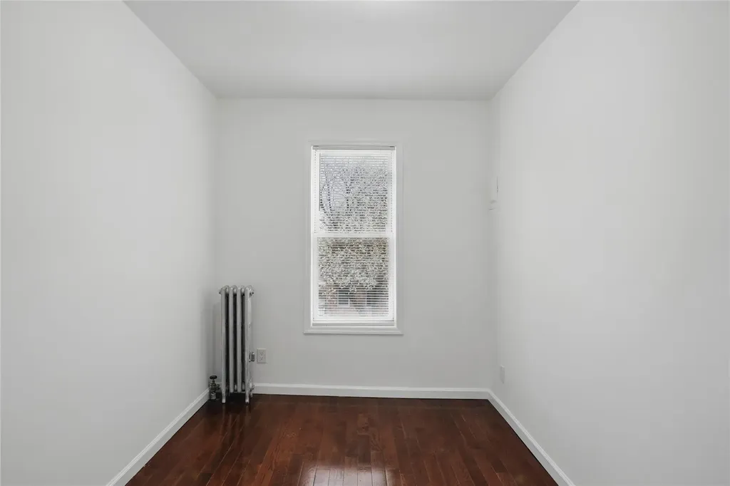 725 Taylor Avenue Bronx NY 10473