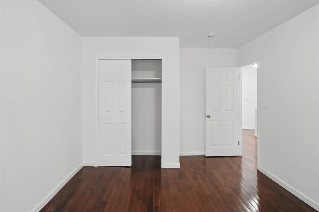 725 Taylor Avenue Bronx NY 10473