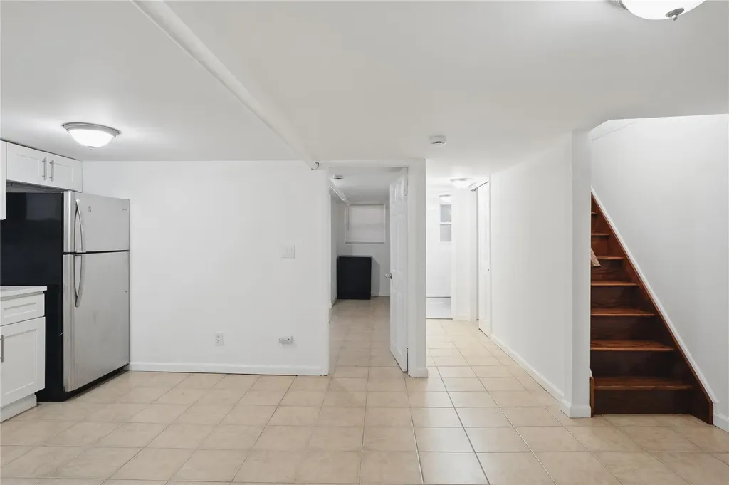 725 Taylor Avenue Bronx NY 10473