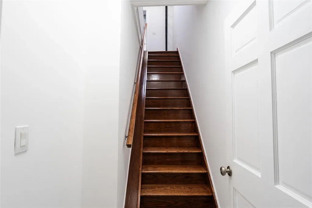 725 Taylor Avenue Bronx NY 10473
