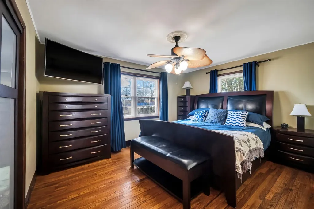 105 N Terrace Place Valley Stream NY 11580