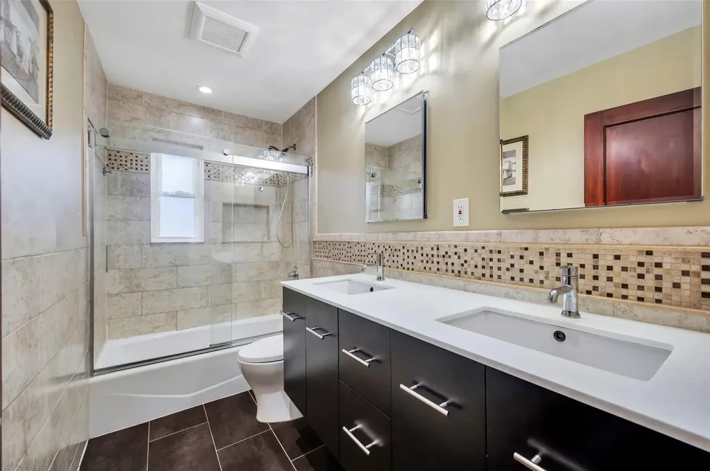 105 N Terrace Place Valley Stream NY 11580