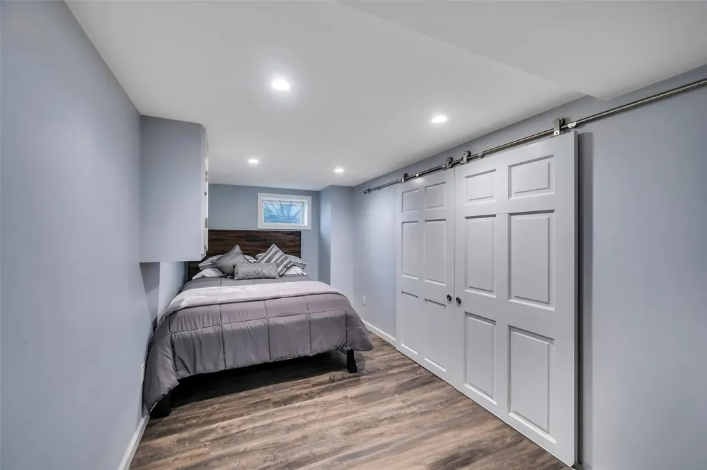 105 N Terrace Place Valley Stream NY 11580