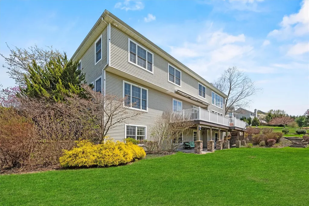 111 Mansion Ridge Boulevard Monroe NY 10950