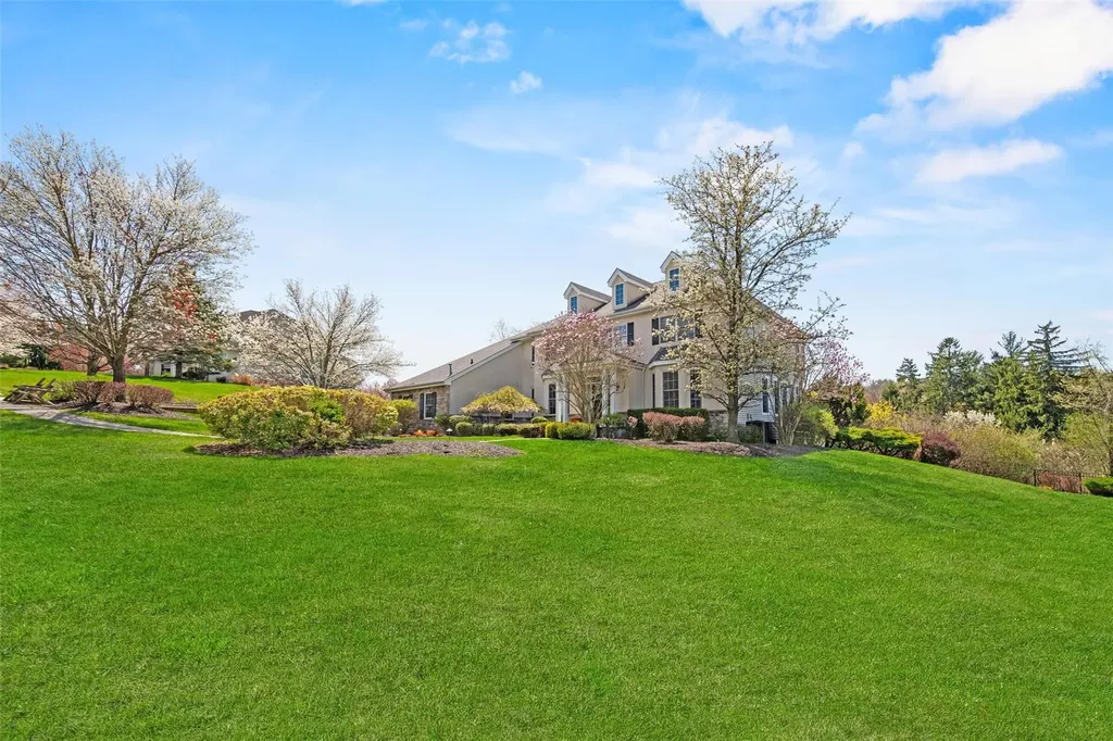 111 Mansion Ridge Boulevard Monroe NY 10950
