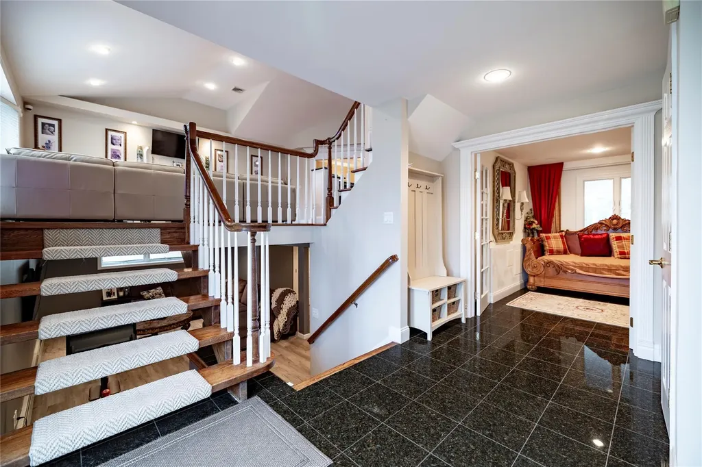 1970 Leonard Lane Merrick NY 11566