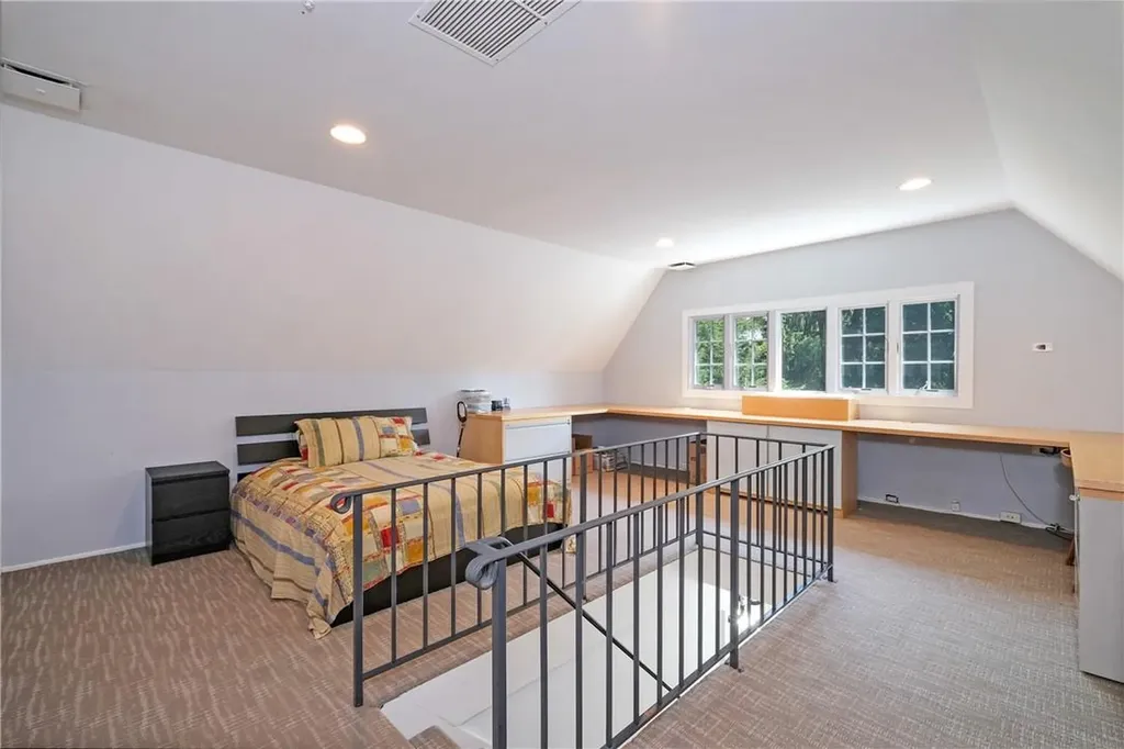 4 Ridgecrest E Scarsdale NY 10583