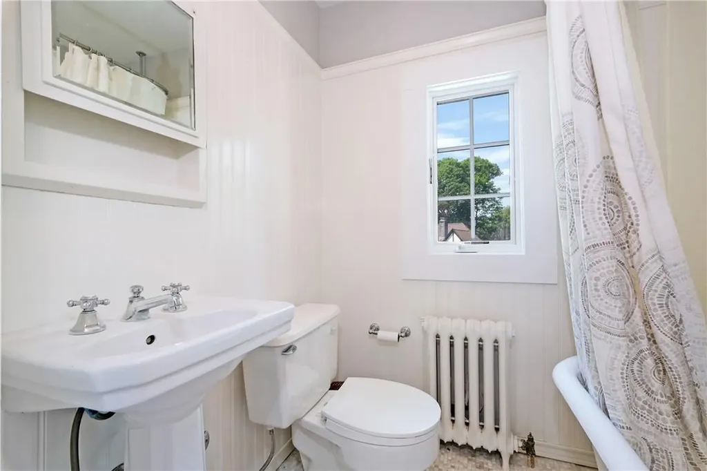 4 Ridgecrest E Scarsdale NY 10583