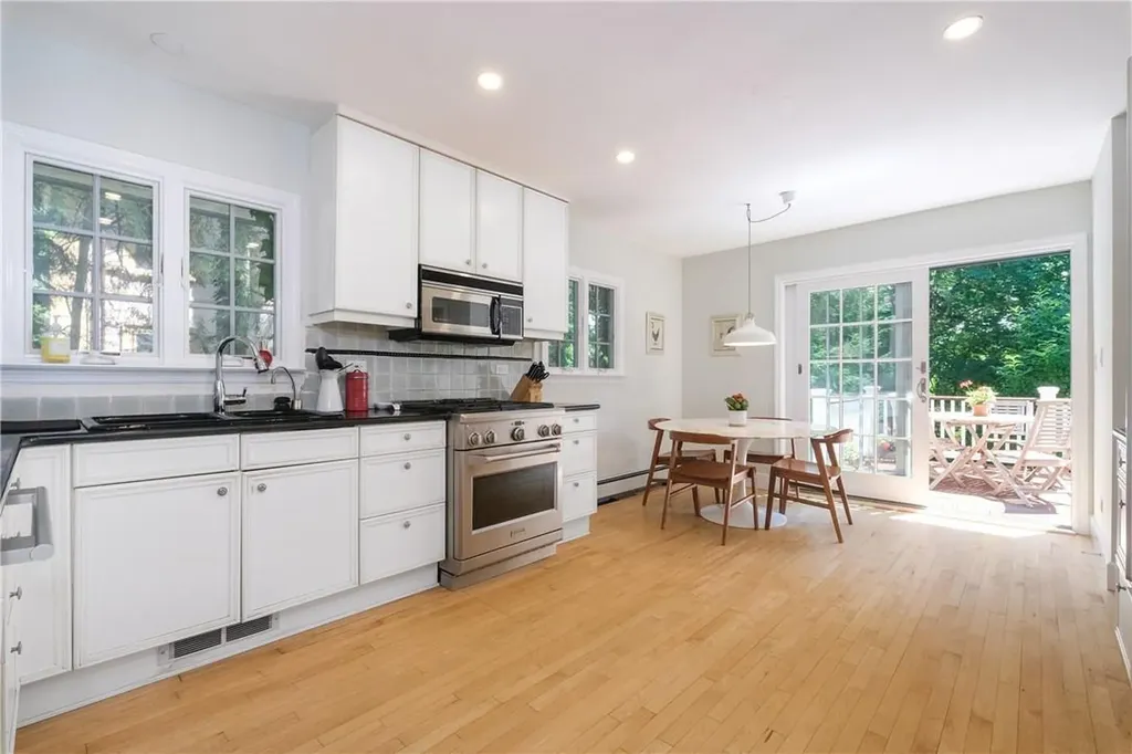 4 Ridgecrest E Scarsdale NY 10583