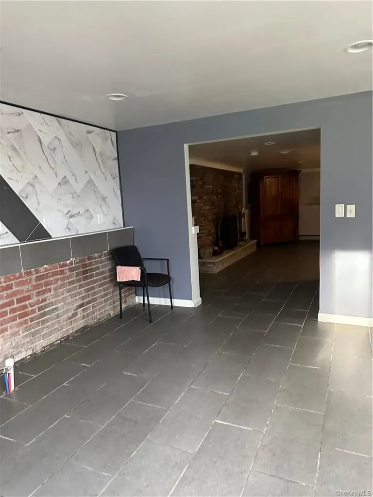 7 Ash Street New Windsor NY 12553