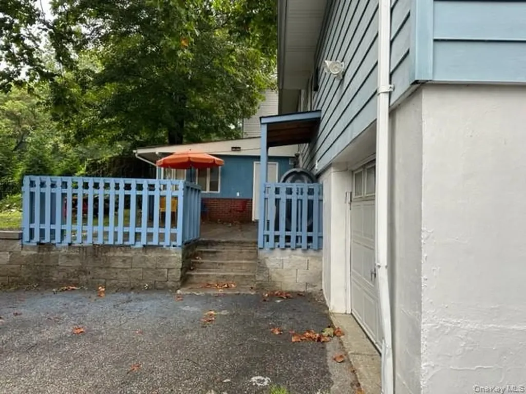 7 Ash Street New Windsor NY 12553