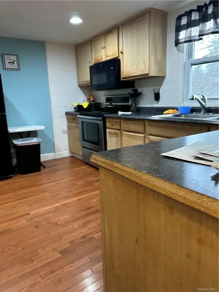 7 Ash Street New Windsor NY 12553