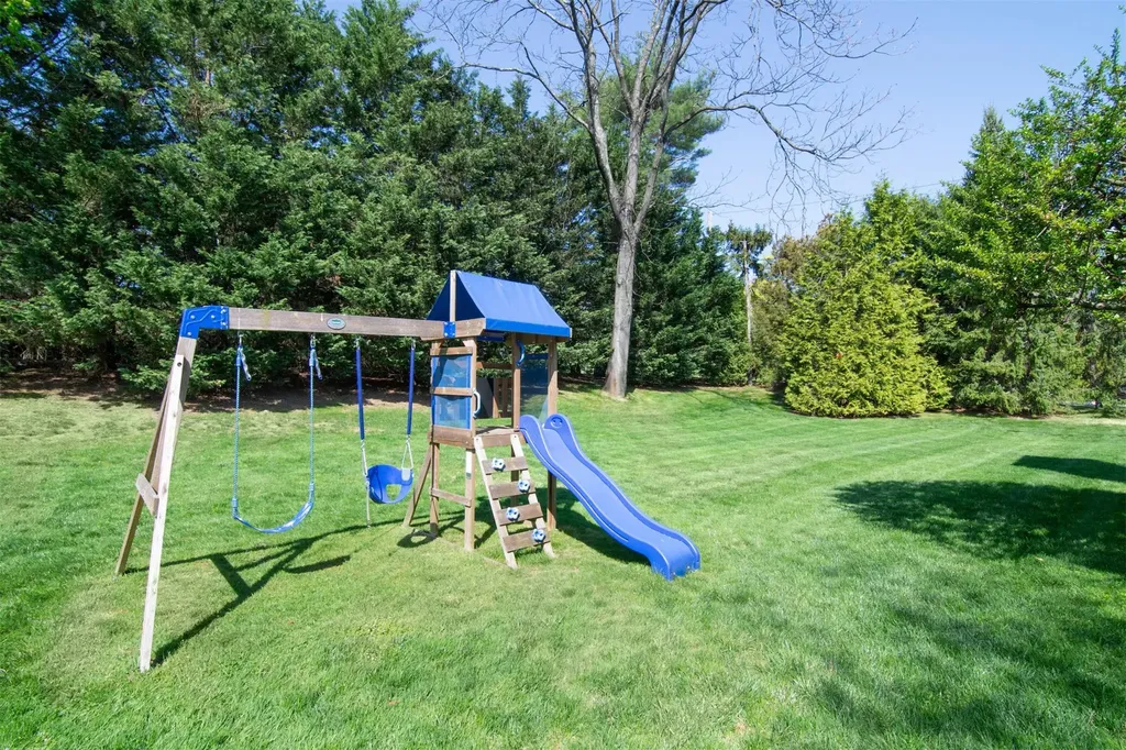 22 Northway Bronxville NY 10708