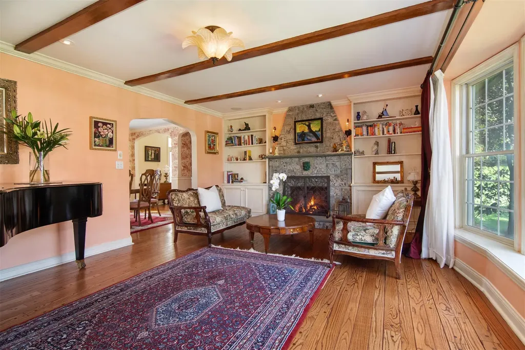 22 Northway Bronxville NY 10708