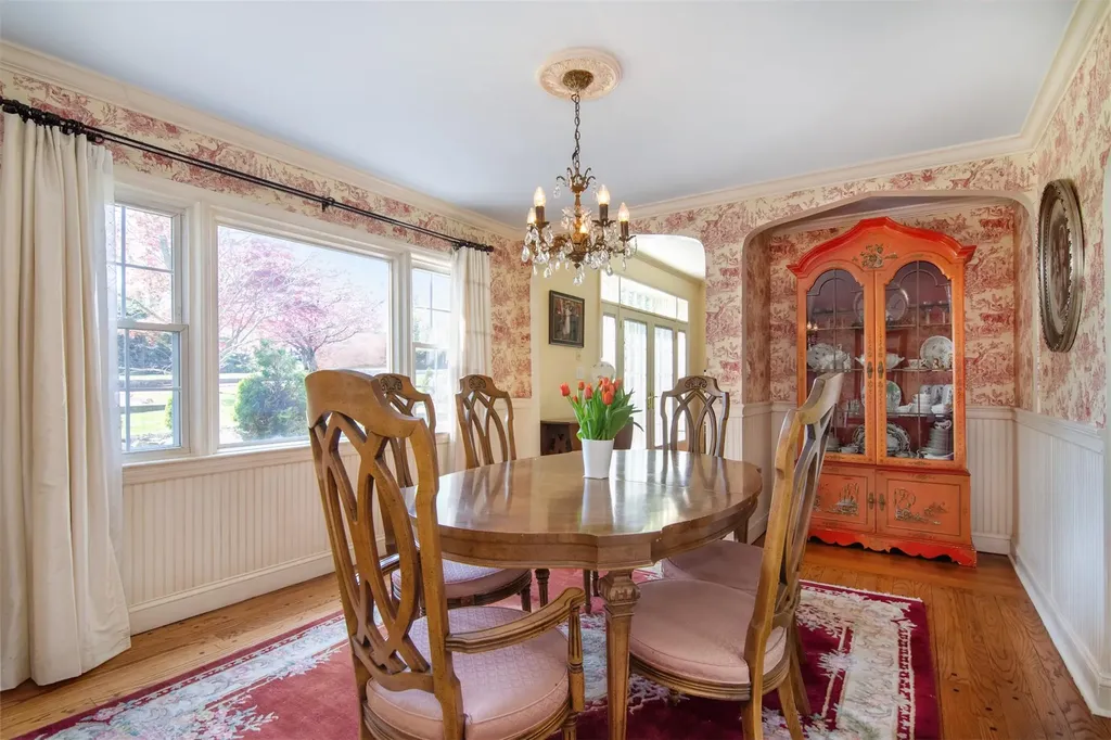 22 Northway Bronxville NY 10708