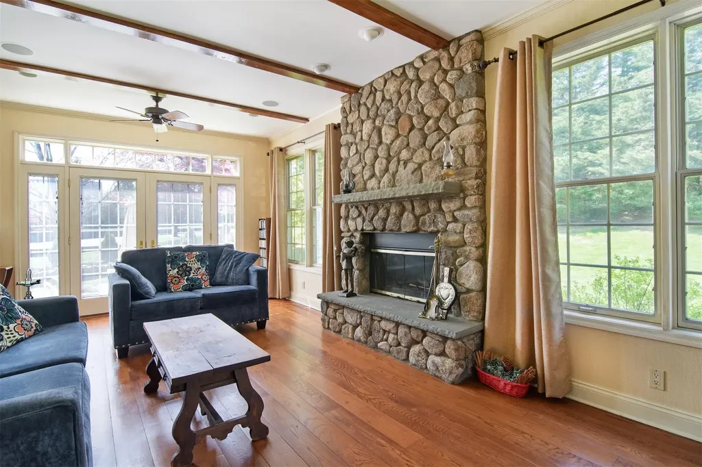 22 Northway Bronxville NY 10708