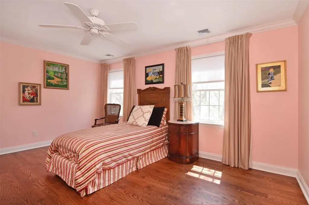 22 Northway Bronxville NY 10708