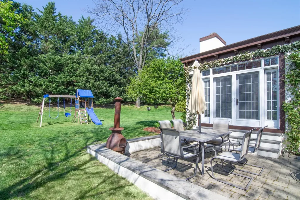 22 Northway Bronxville NY 10708