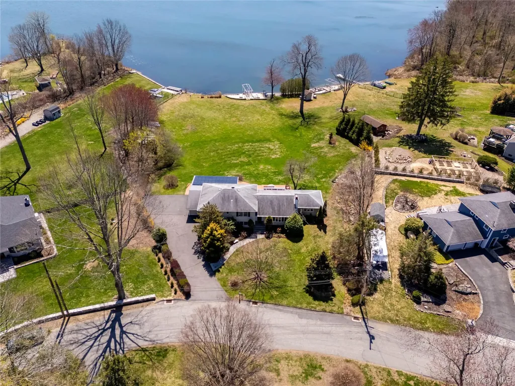 34 Seven Oaks Lane Brewster NY 10509