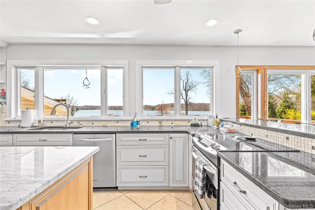 34 Seven Oaks Lane Brewster NY 10509
