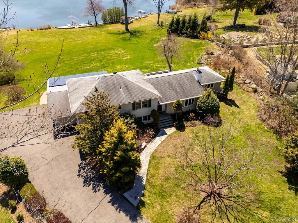 34 Seven Oaks Lane Brewster NY 10509