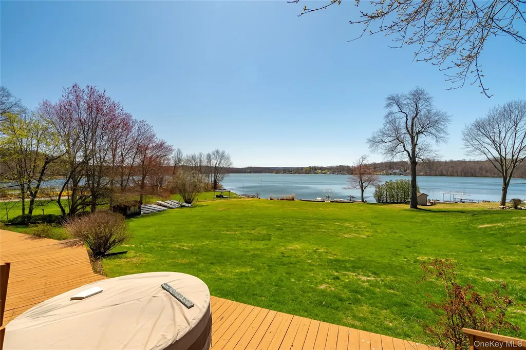 34 Seven Oaks Lane Brewster NY 10509