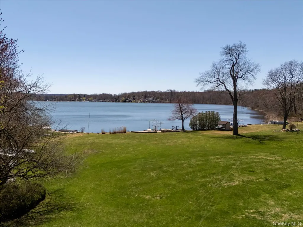 34 Seven Oaks Lane Brewster NY 10509