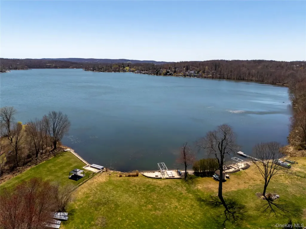 34 Seven Oaks Lane Brewster NY 10509
