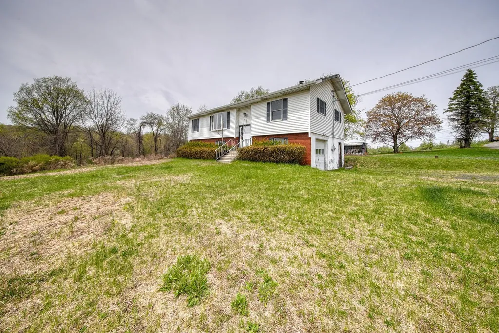 10 Calvin Drive Marlboro NY 12542