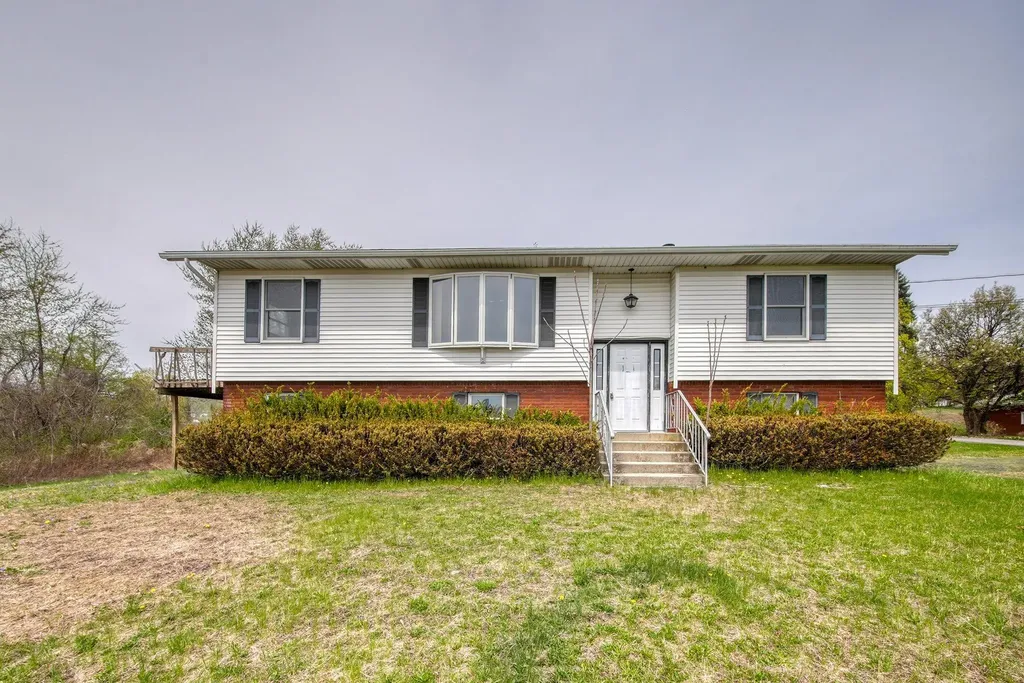 10 Calvin Drive Marlboro NY 12542
