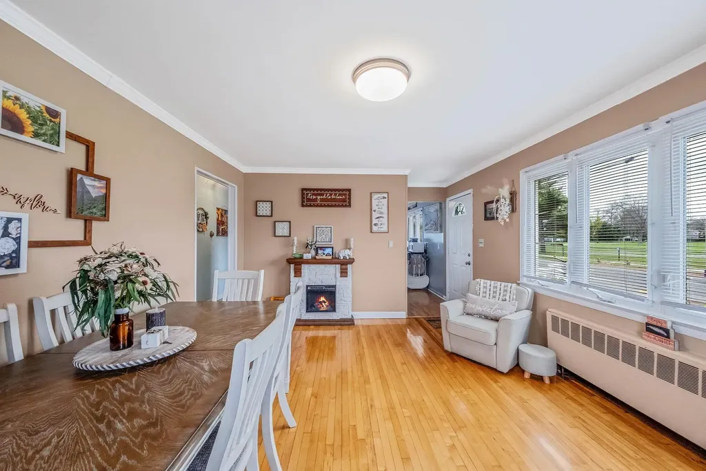 197 Arnold Avenue West Babylon NY 11704