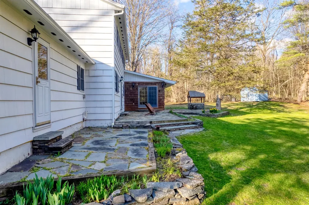 2963 State Route 209 Kingston NY 12401
